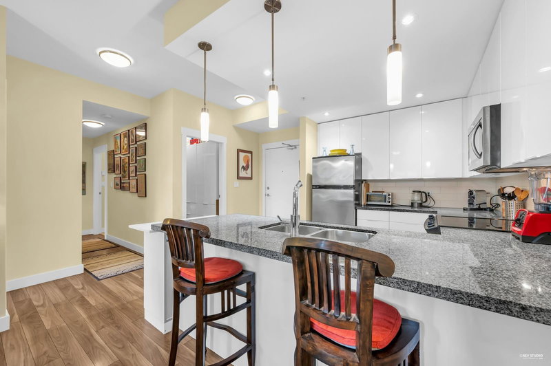 2368 Marpole Avenue #403, Port Coquitlam, British Columbia