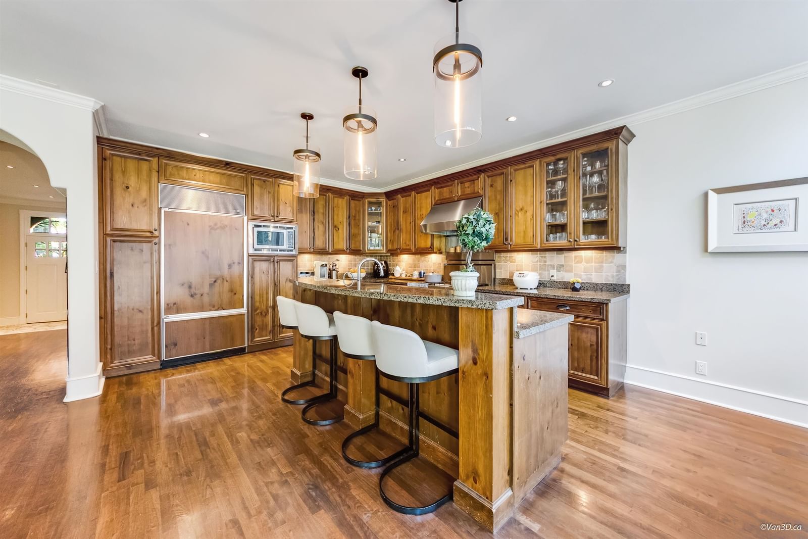 Listing Image 11
