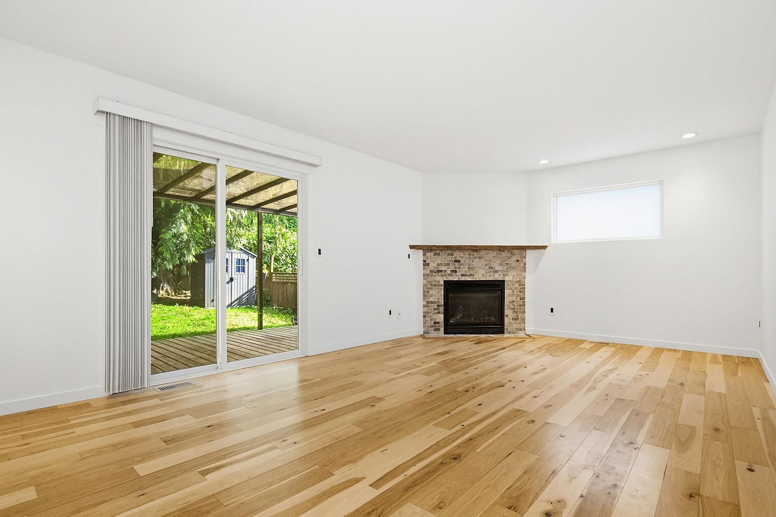 Listing Image 17