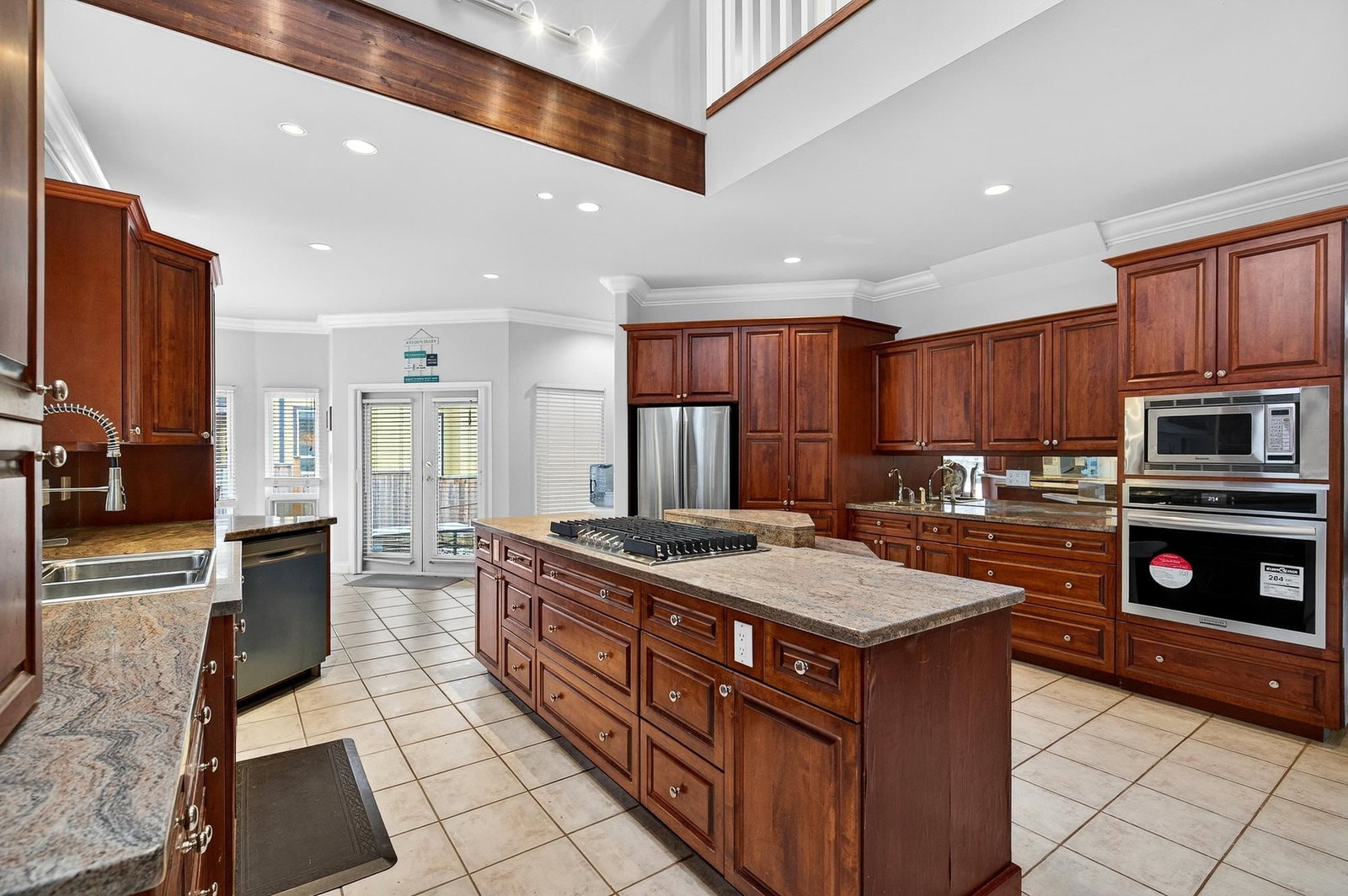 Listing Image 12