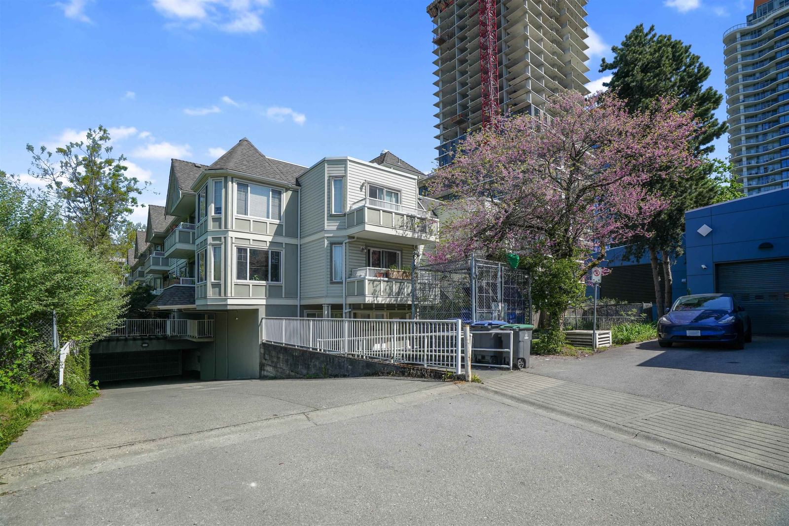 Listing Image 20