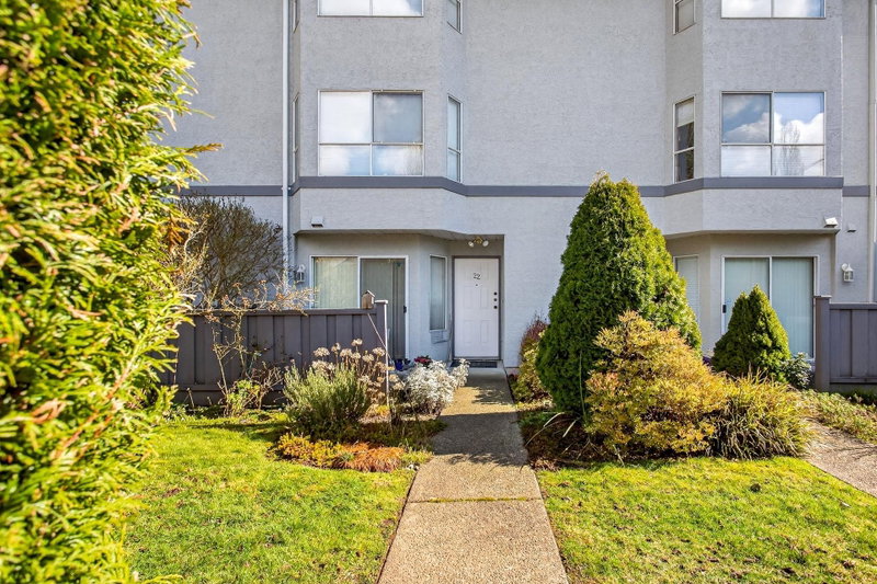22 - 3476 Coast Meridian Road