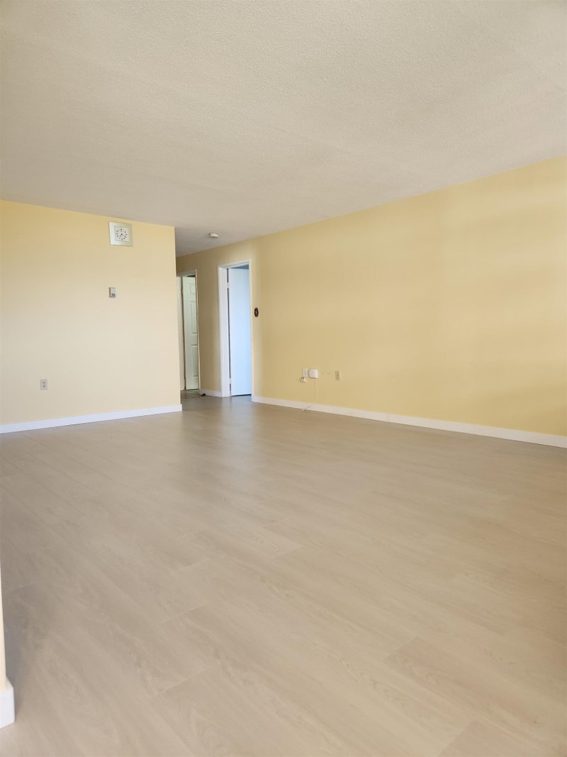 1305 - 6631 Minoru Boulevard