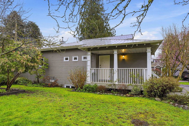 1558 Bowser Avenue