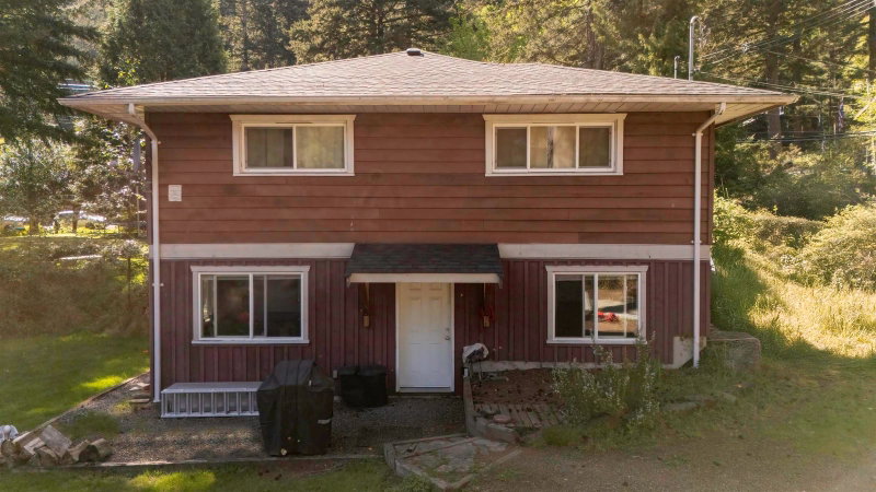 1335 Eagle Cliff Road