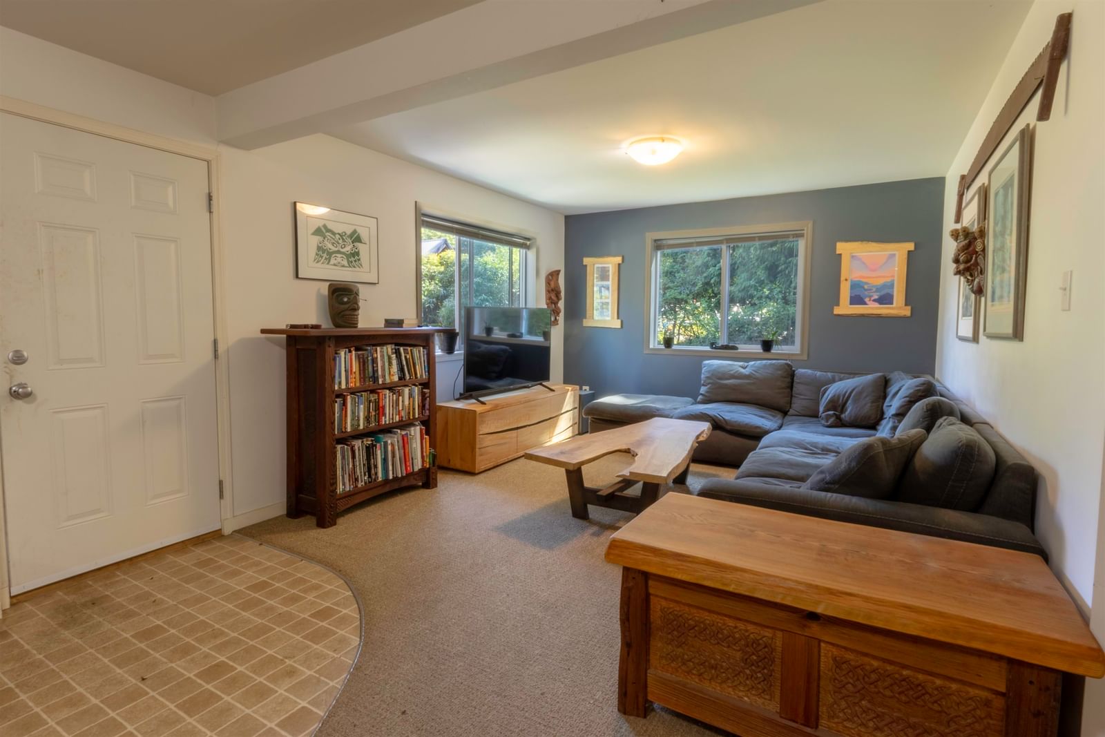 Listing Image 6