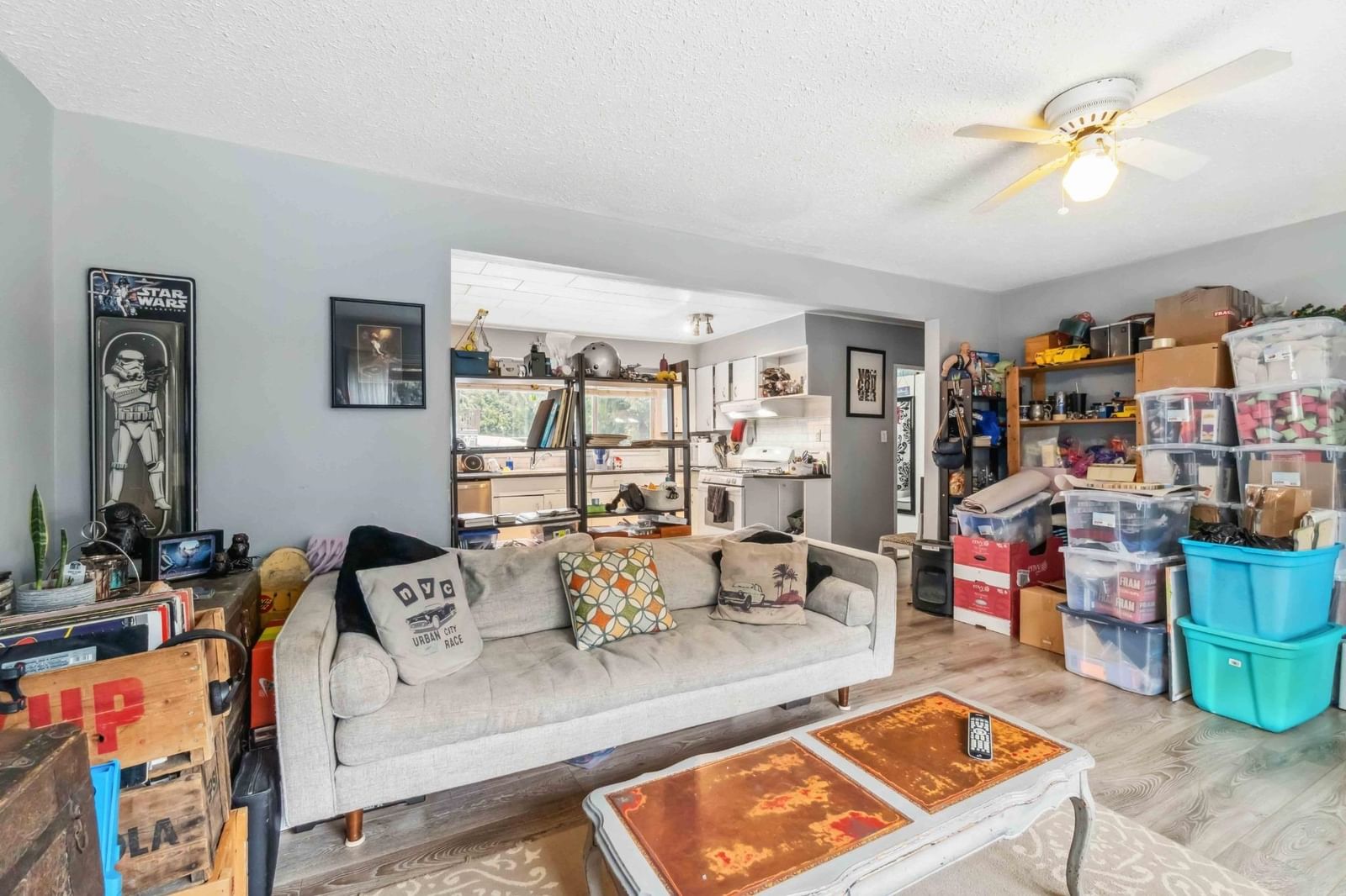 Listing Image 9