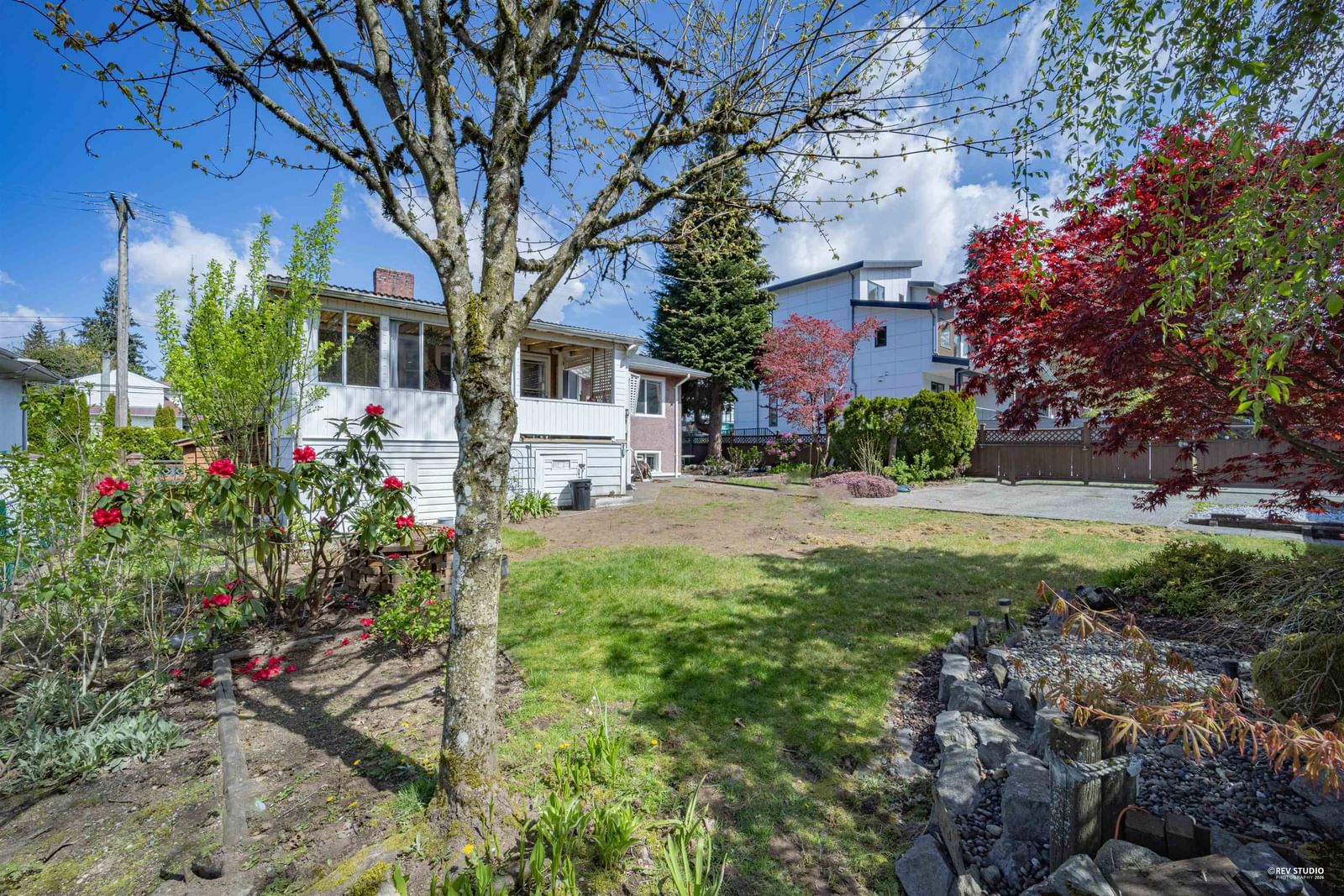 Listing Image 5