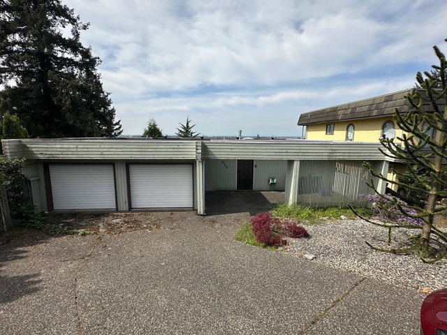 924 London Place