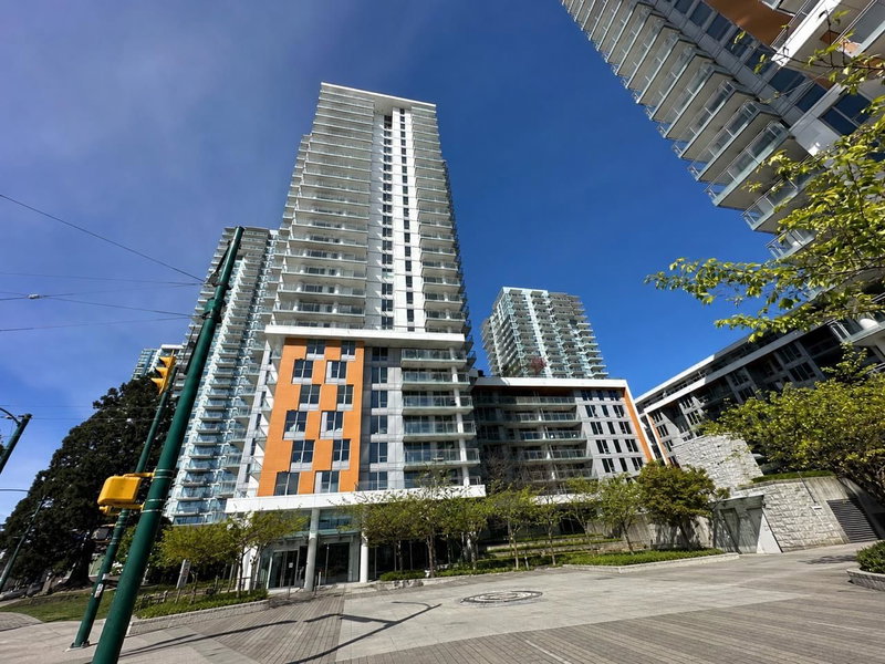 712 - 455 Marine Drive SW