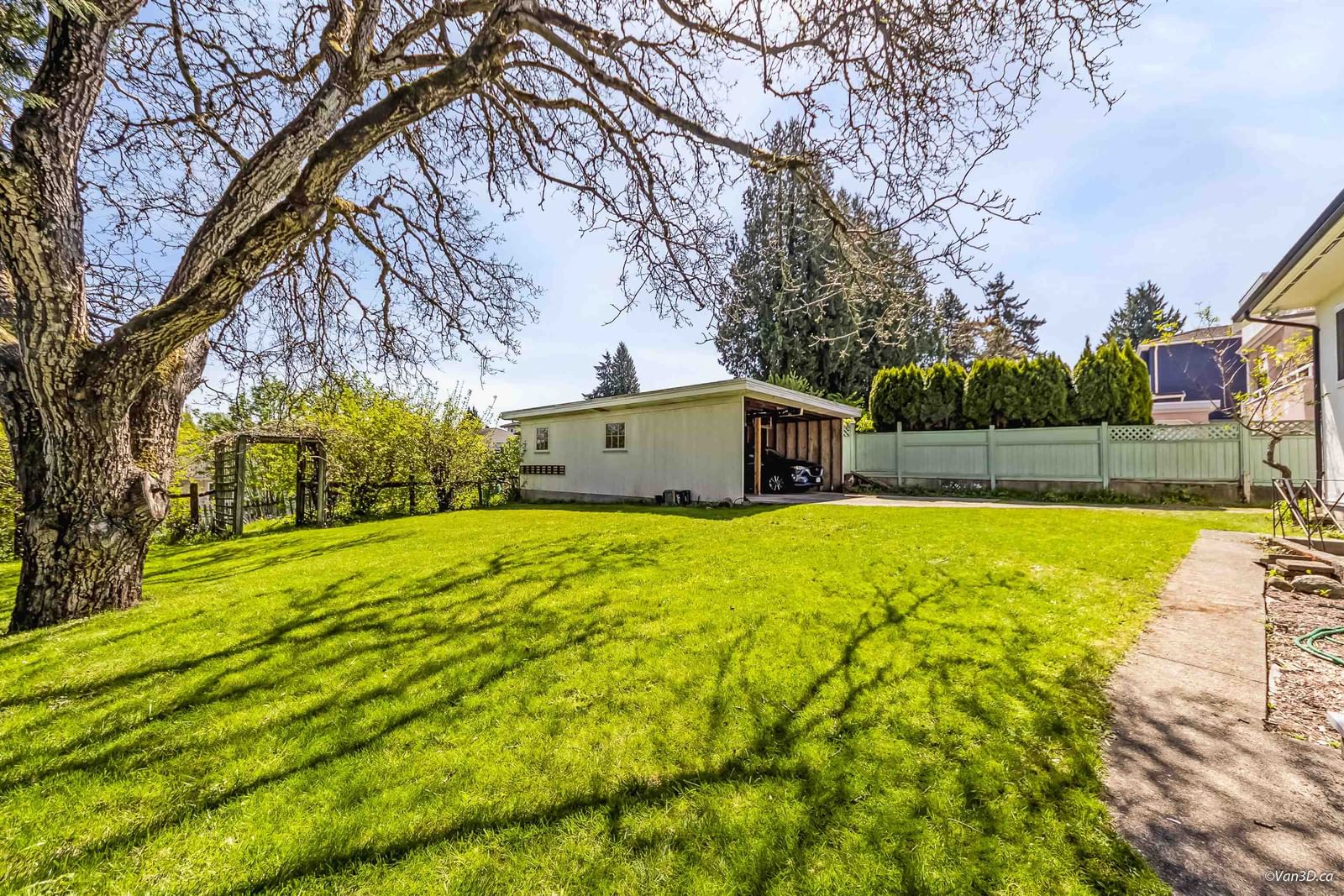 Listing Image 15