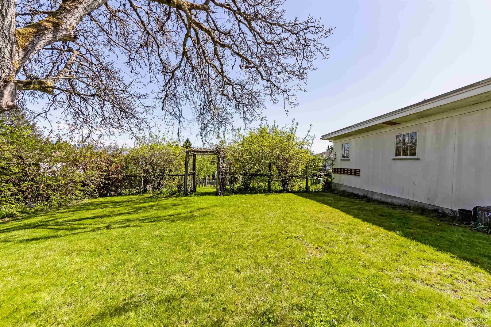 Listing Image 16