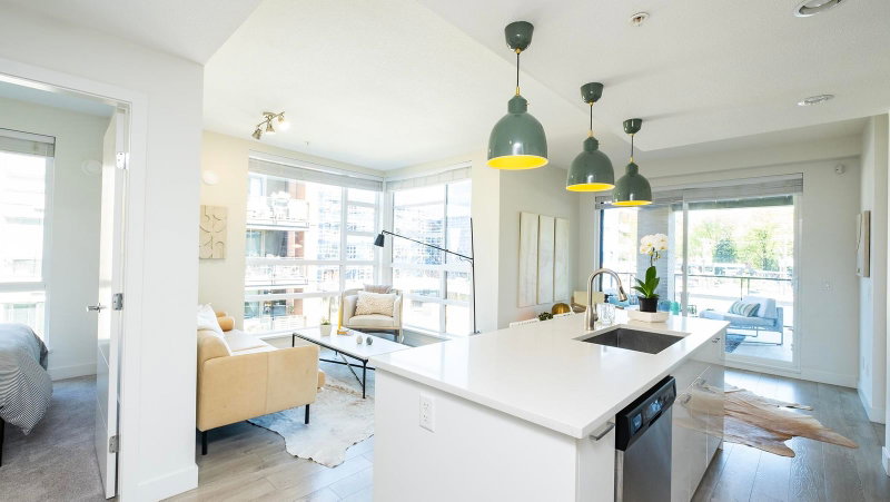 409 - 719 3rd Street W