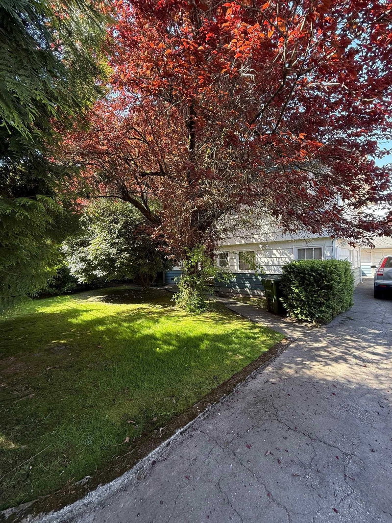 8251 Leslie Road