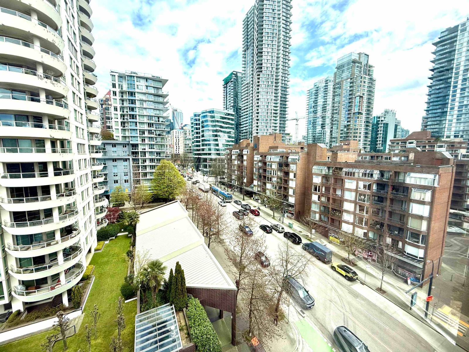 Listing Image 8