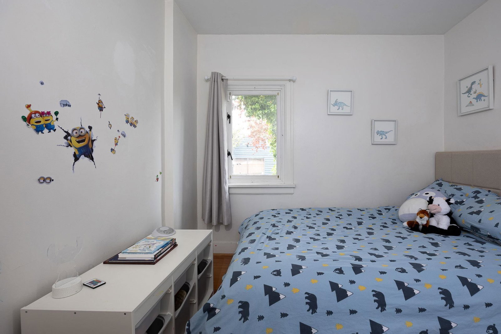 Listing Image 11