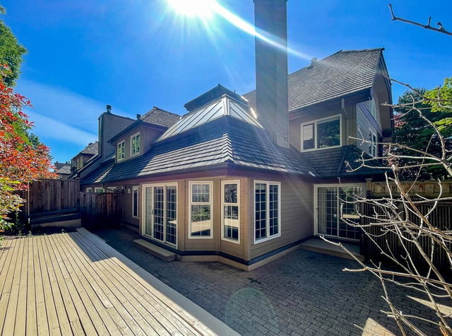 27 - 3980 Canada Way