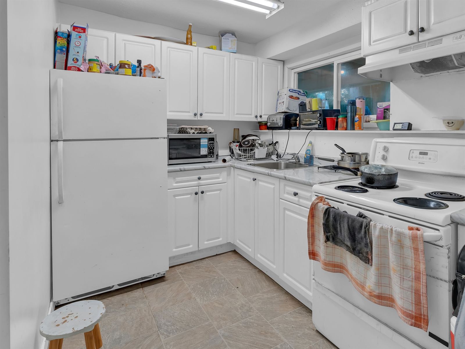 Listing Image 17