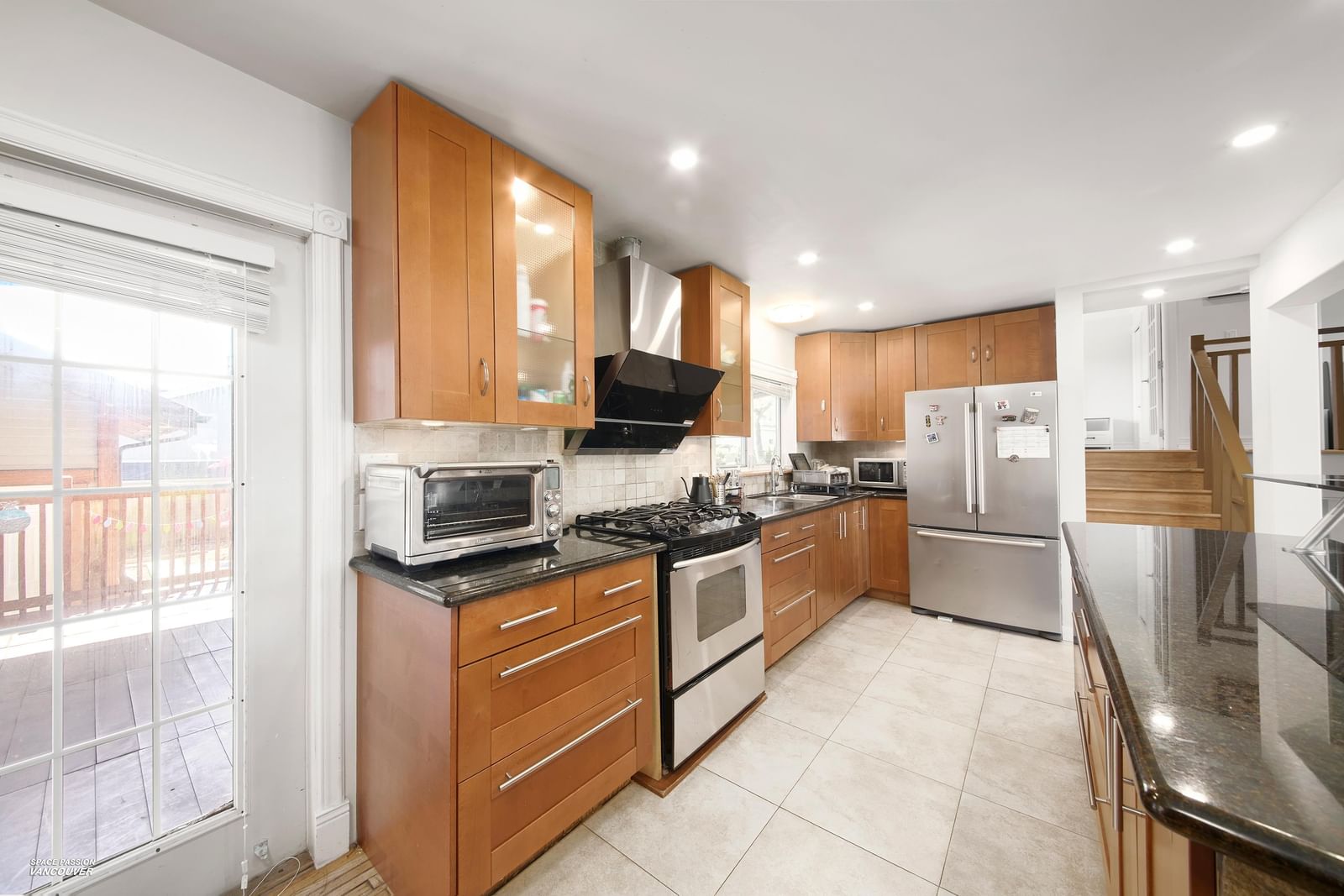 Listing Image 8
