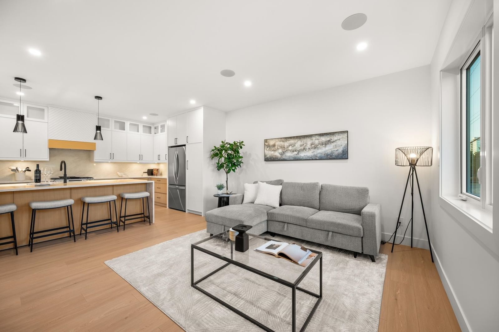 Listing Image 15