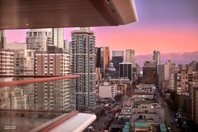 170X - 1408 Robson Street