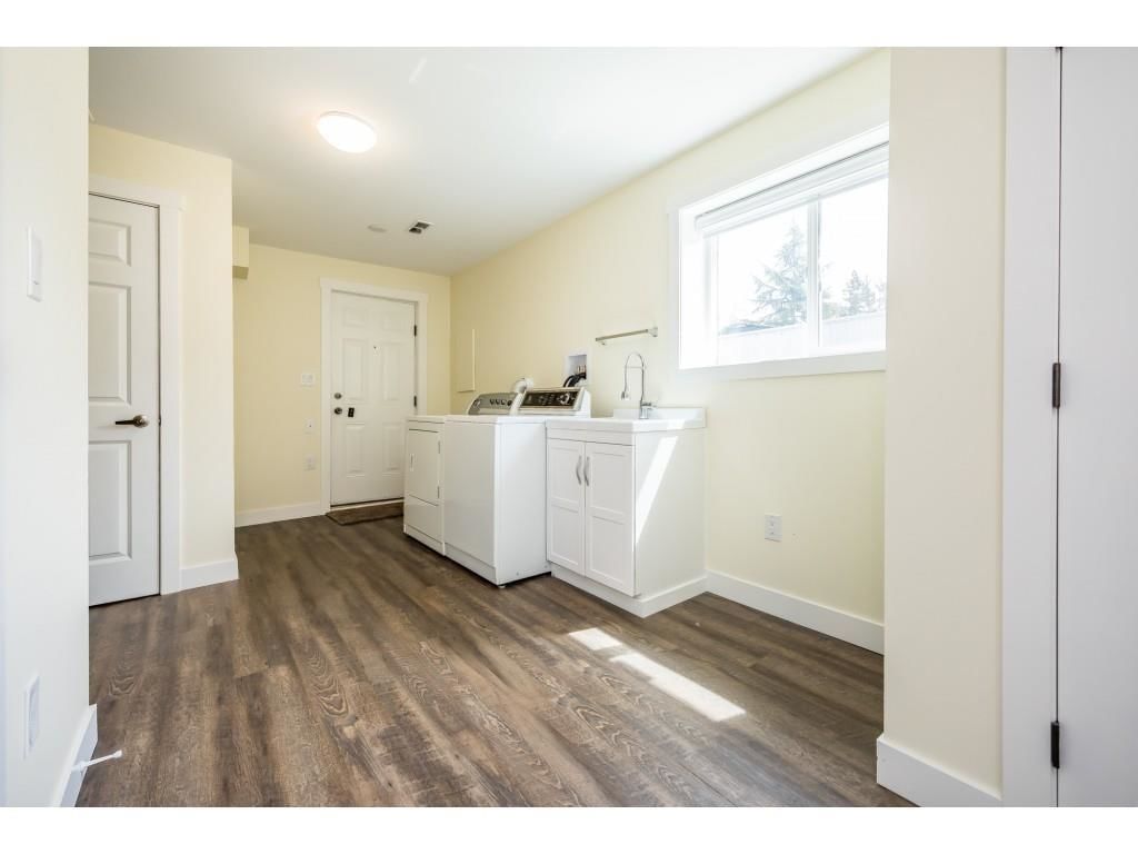 Listing Image 23