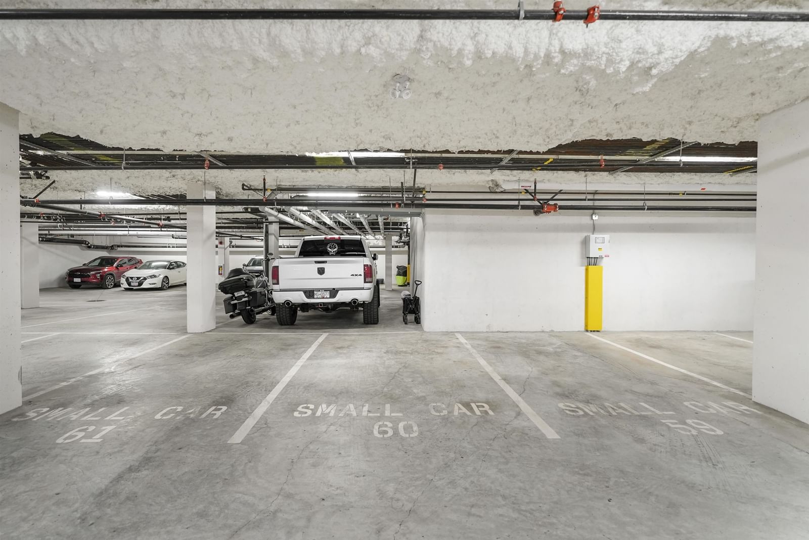Listing Image 9
