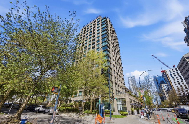 706 - 1003 Burnaby Street