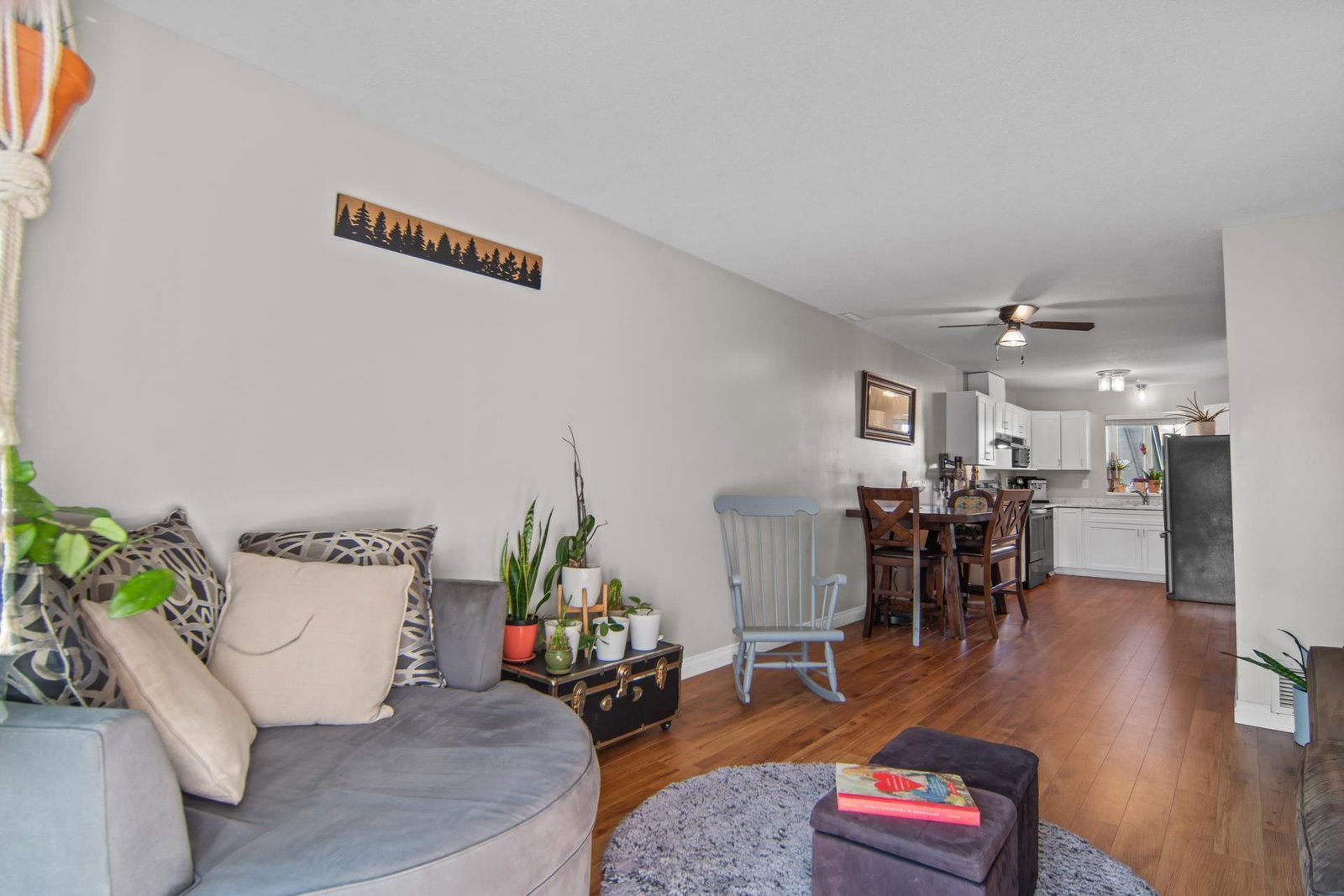 Listing Image 20