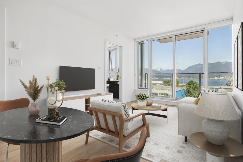 559 - 955 Hastings Street E