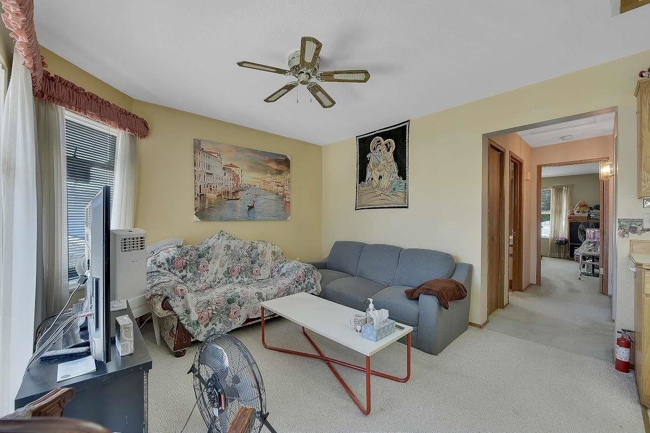 Listing Image 24