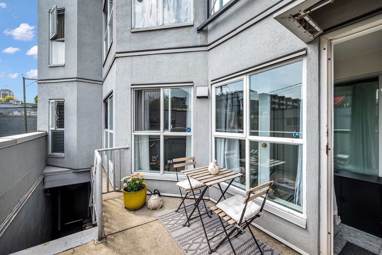 Listing Image 17