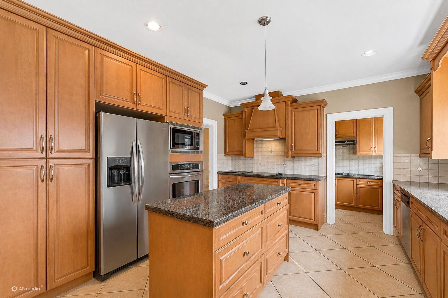 Listing Image 15