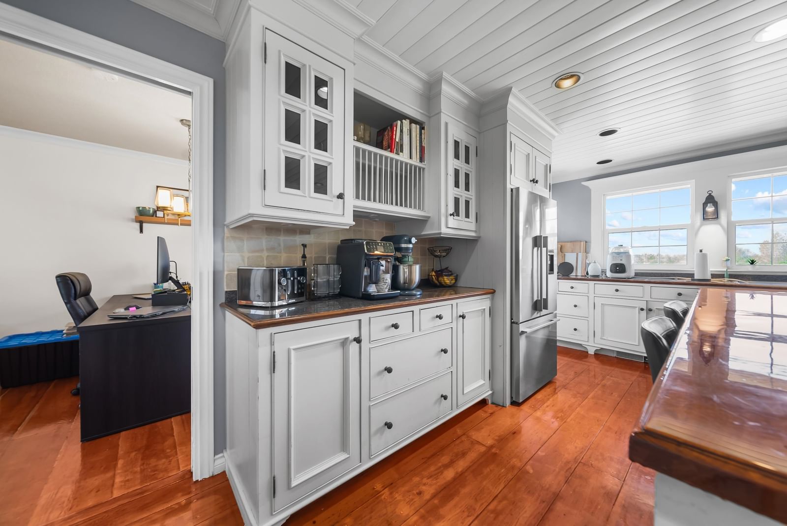 Listing Image 15