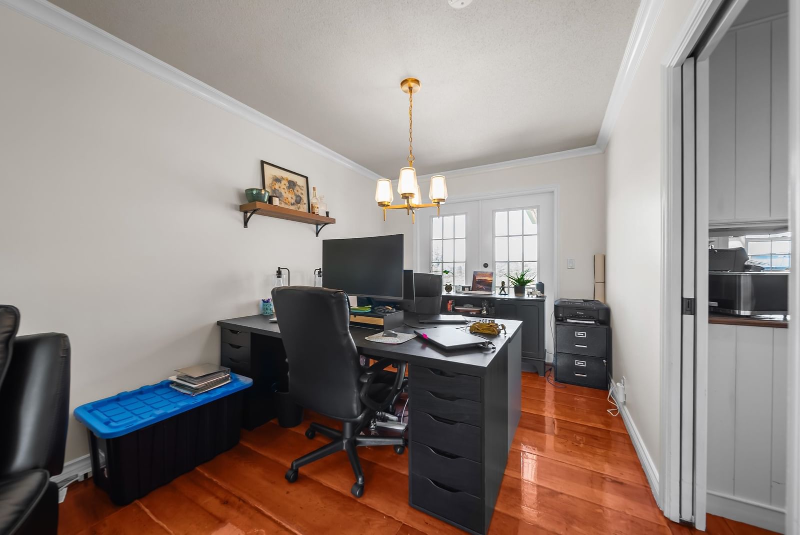 Listing Image 9