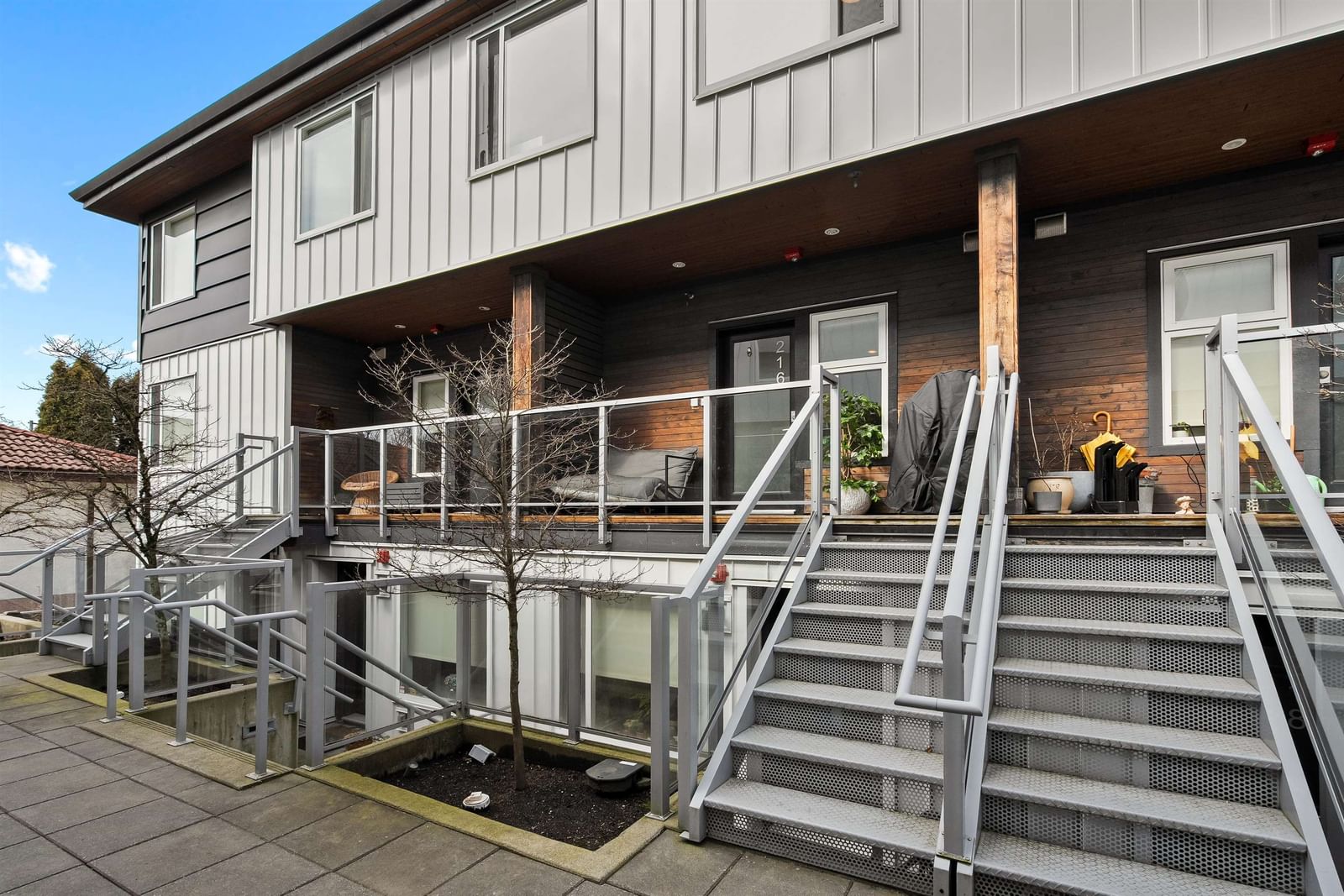 Listing Image 18