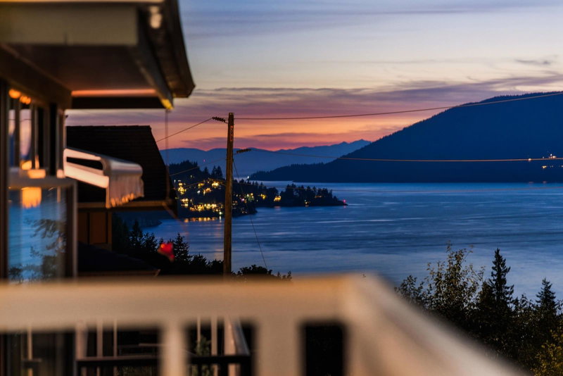 8519 Seascape Drive, West Vancouver, British Columbia
