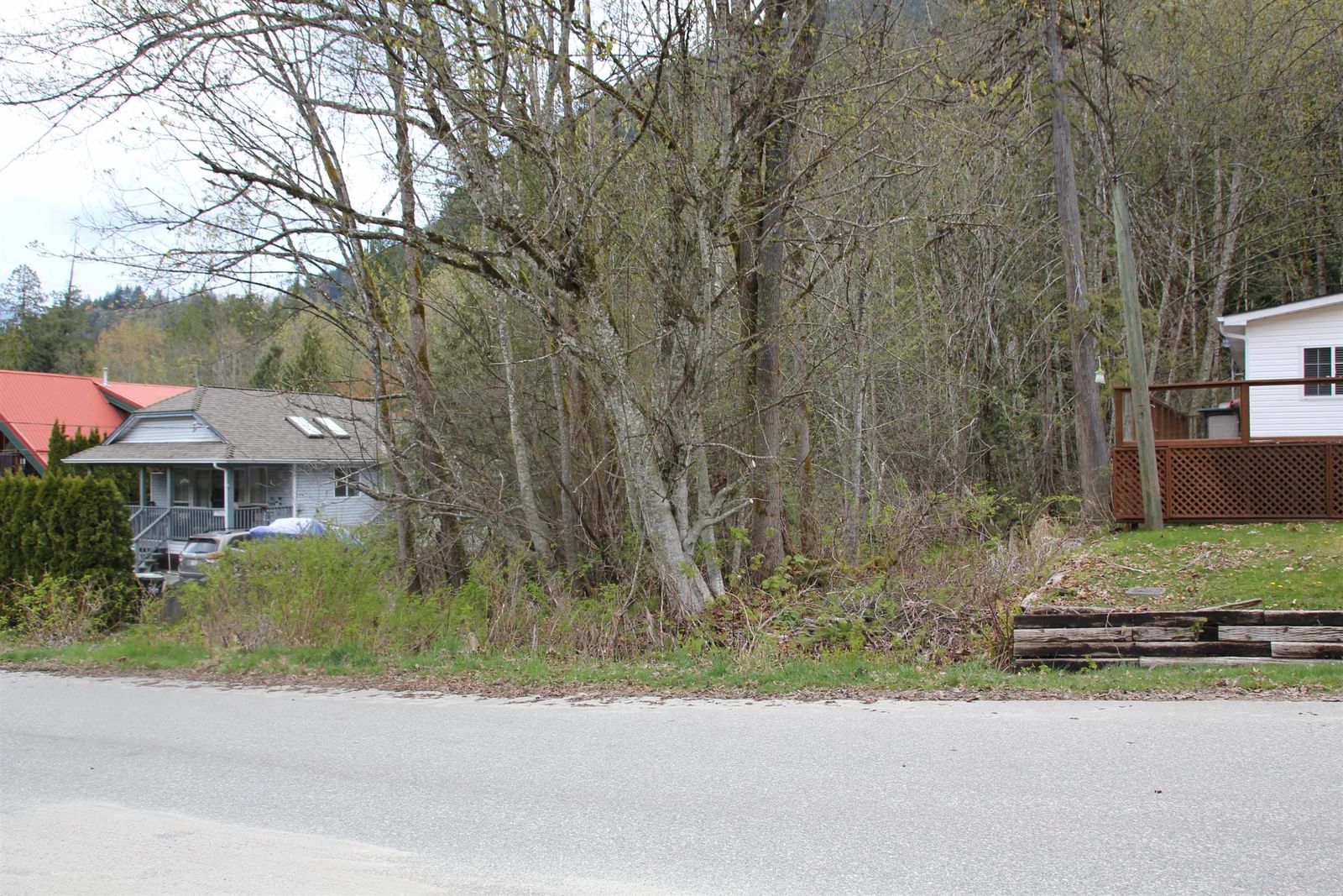 Listing Image 6
