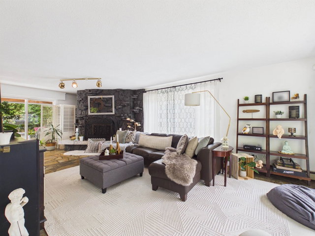 13205 Cedar Way