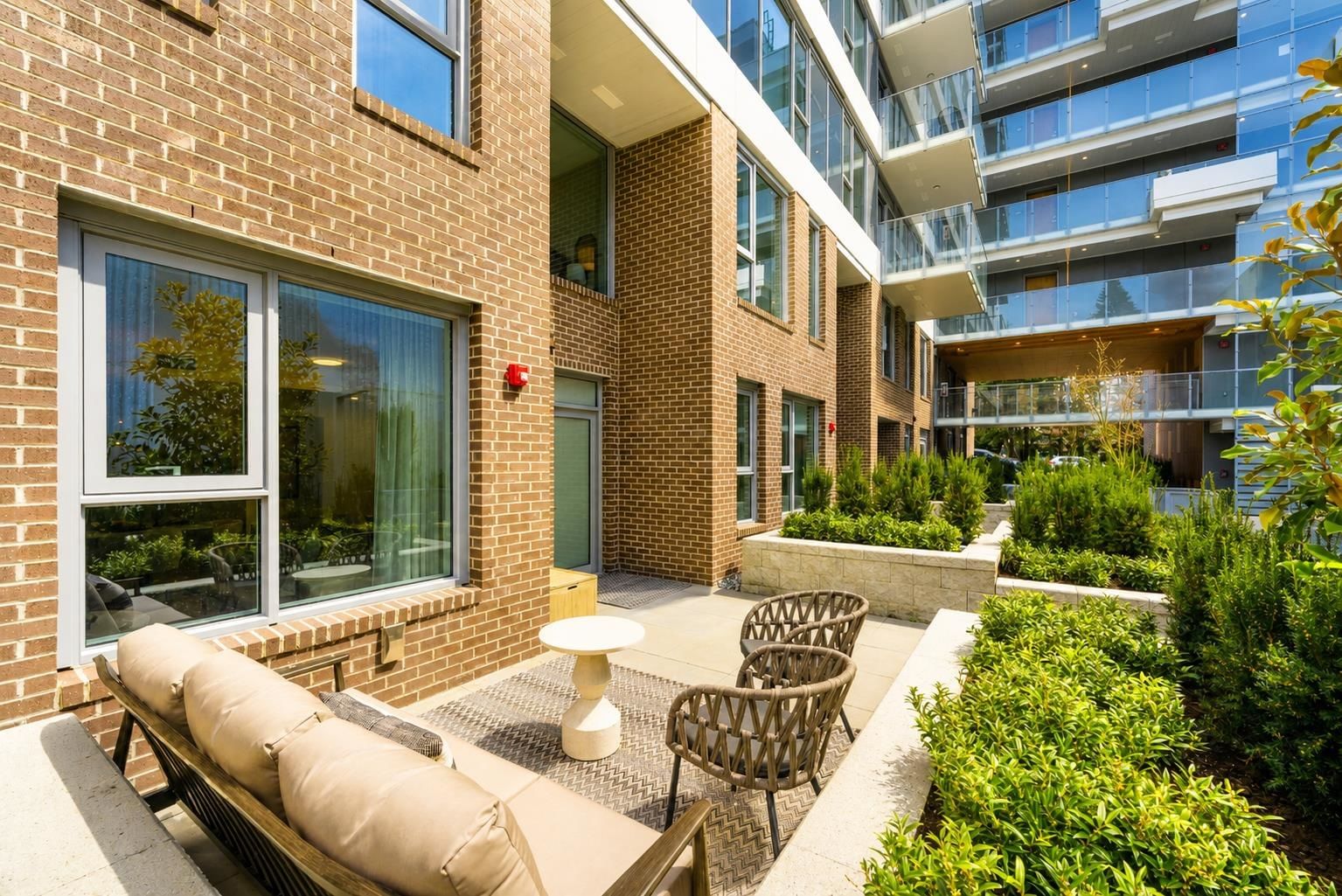 Listing Image 9