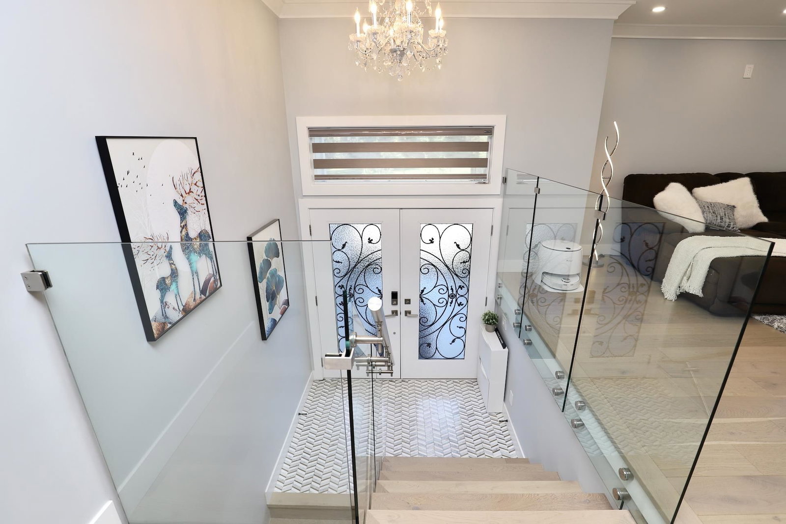 Listing Image 11