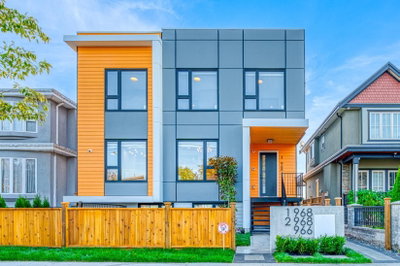1 - 968 55th Avenue E