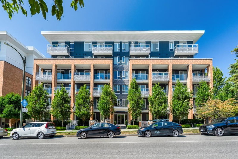 205 - 6933 Cambie Street