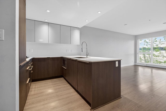 211 - 1588 Hastings Street E