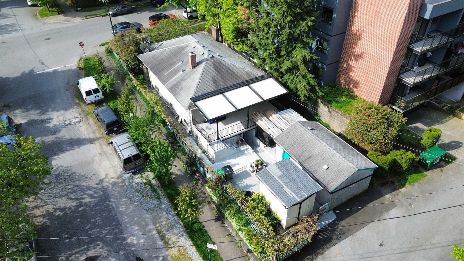 Listing Image 10