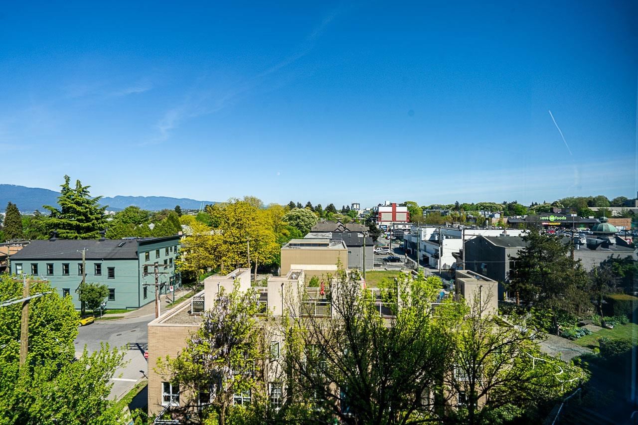 Listing Image 9