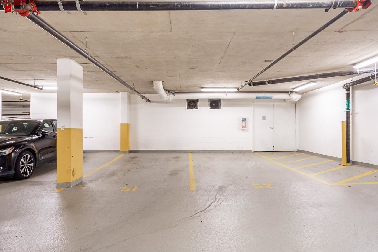 Listing Image 25