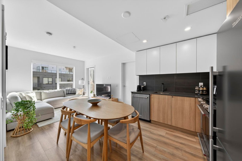 404 - 648 Lea Avenue