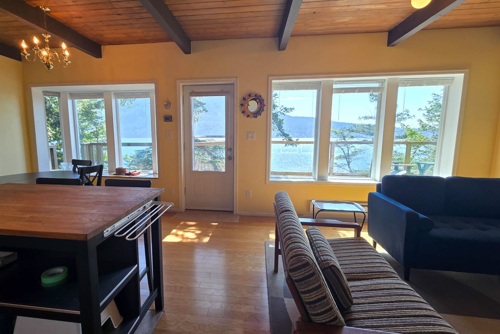 Listing Image 12