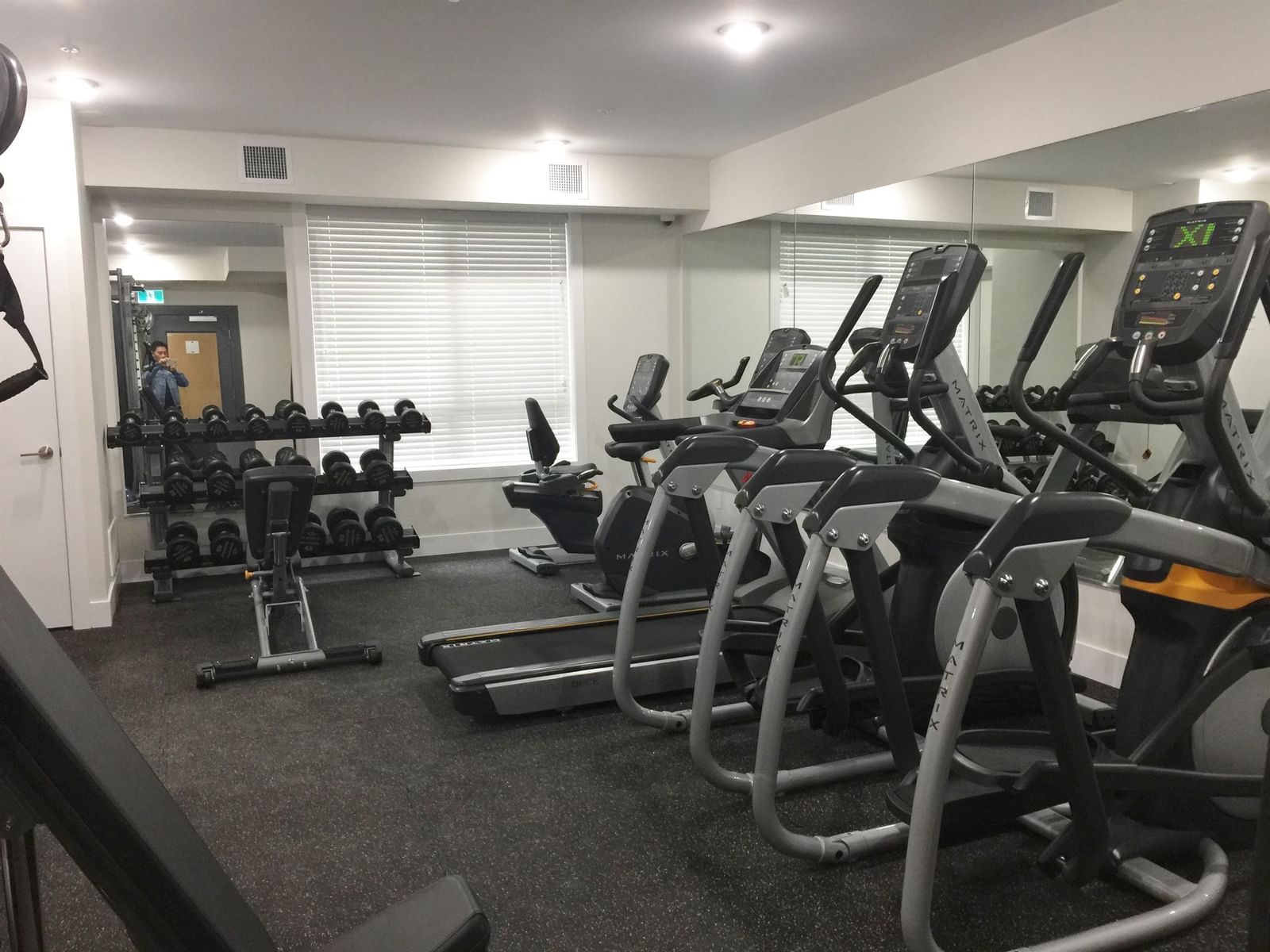 Listing Image 10
